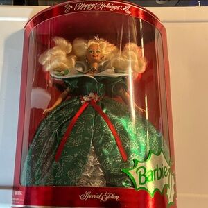 1995 Barbie Special Edition Holiday Collection in Green and Red Gown